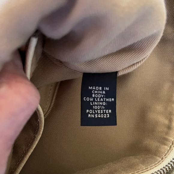 Banana republic handbag - Picture 7 of 9